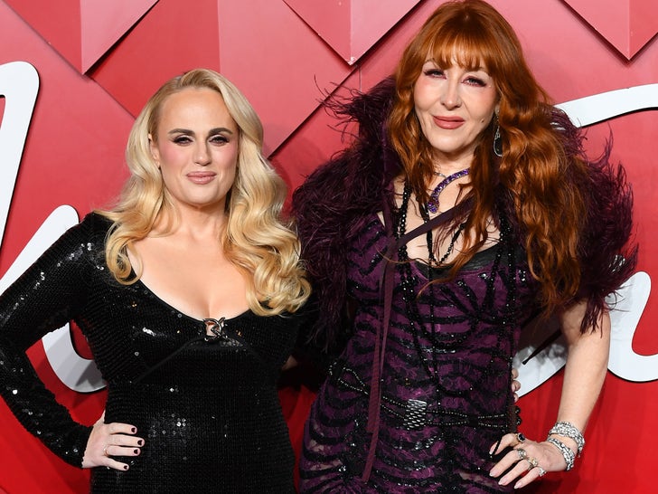 1f6a576999004a128b4217b3ab6d43e7_md 1202-london-fashion-awards-photos-primary-4