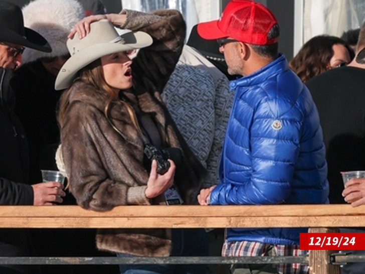 22256d973fd3462dbb634a1ca622b0a1_md Mauricio Umansky Eryl Masters Aspen