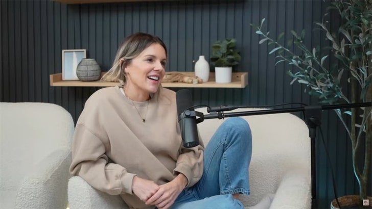 010225_ali_fedotowsky-kal