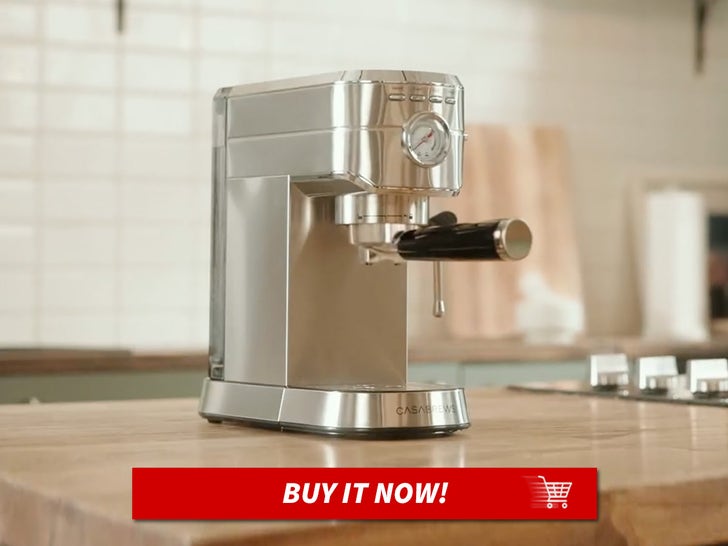 25dbcf100ec9489eaddeadc3d33b2593_md CASABREWS-Espresso-Machine-MAIN