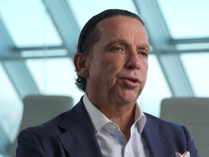 26149f62334f4e0db2f2c5e2dad6829d_md Tony Buzbee