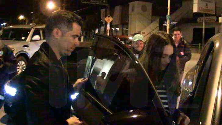 27b238e85aca4c218ce658f7d95a299d_md 012225_jessica_alba_cash_warren_may_2018_kal