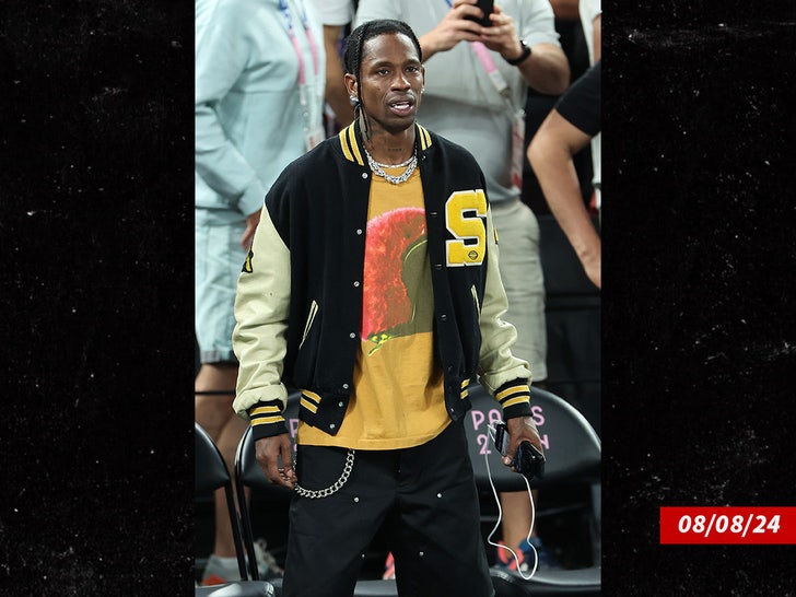 2a6a758d03a2449eb64eb89d7247036f_md-1 travis scott at usa basketball game sub