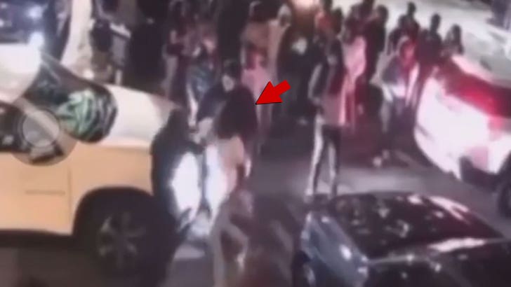 2b26c85ef2bd446e8502d2cf2425b008_md 111220_king_von_kal