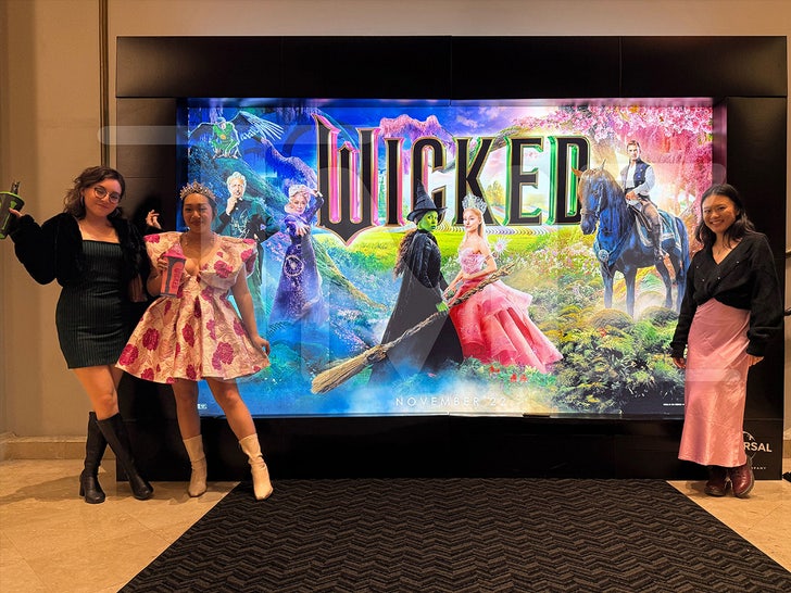 314ee41c4676435182e5f3934a29ed82_md wicked fans