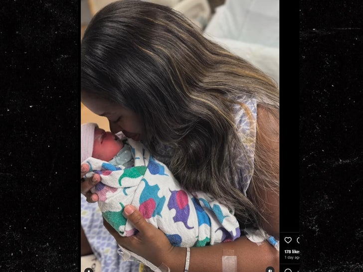 31a89dd72557448db8427c20fbe8d89b_md Trent Williams baby