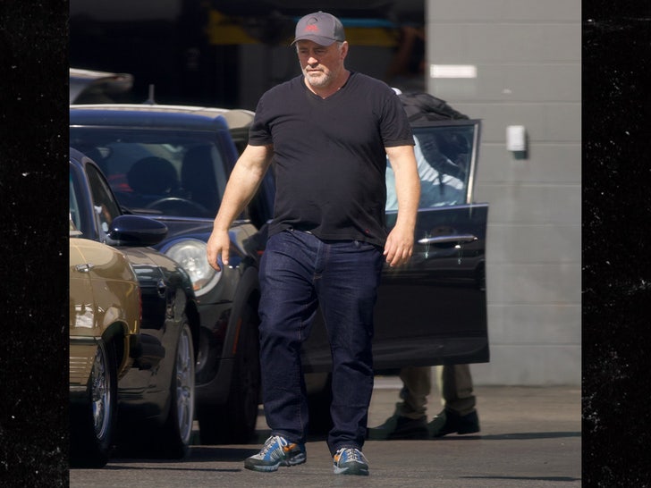 31efa7ee86b74918aa56d0b203f5ad54_md matt leblanc backgrid