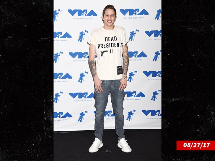 3acba99e2008440ea4f917da1f701a8f_md pete davidson 2017 shutterstock 1