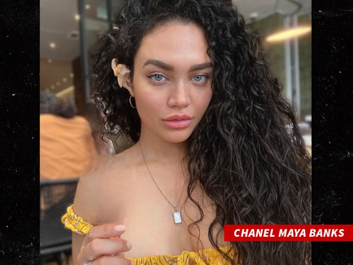 3e687321dde649bdb574d178bee297cc_md cChanel Maya Banks gossip girl