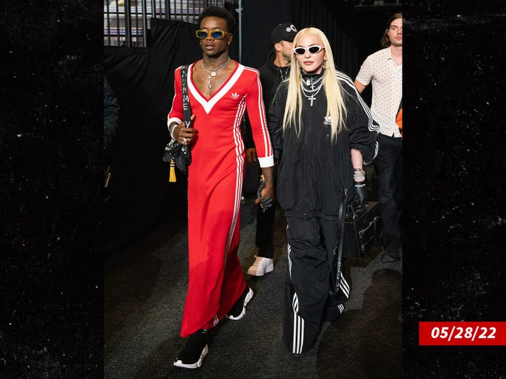 3e965a4447eb42acbb8cee660749f951_md david banda madonna sub