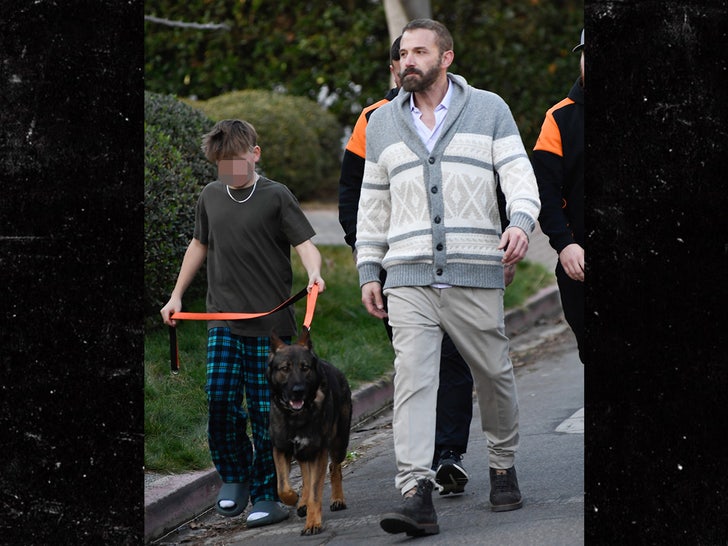 3ea1446b68434a1c9e683a0efe35f5a1_md ben affleck the image direct 2