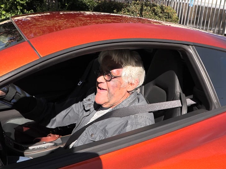 493bb0b93abb45bda75e95a0c7b35931_md 112024_-jay_leno-sg1