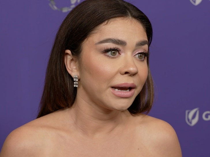 4aa8468d39014a95986b27b4c8298ffb_md Sarah Hyland