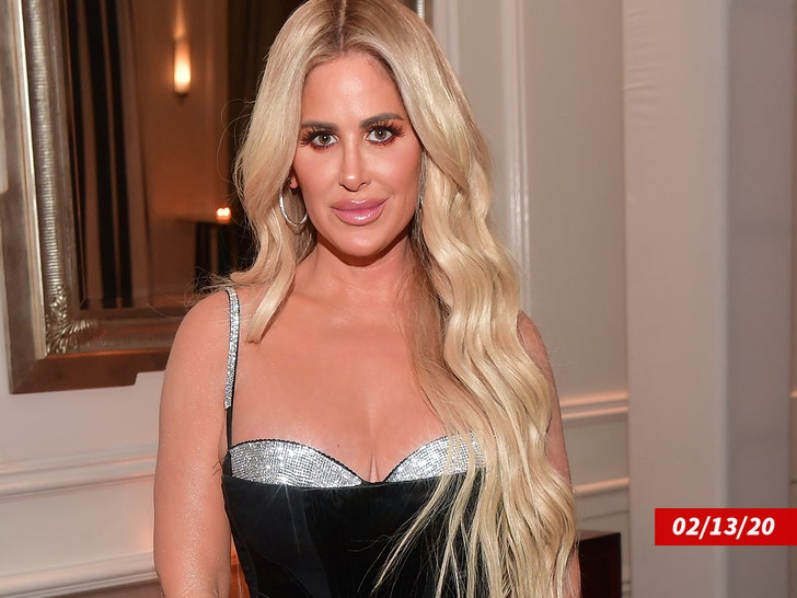 4cd2e1e72ae44126bda99b3e1df50d48_md Kim Zolciak