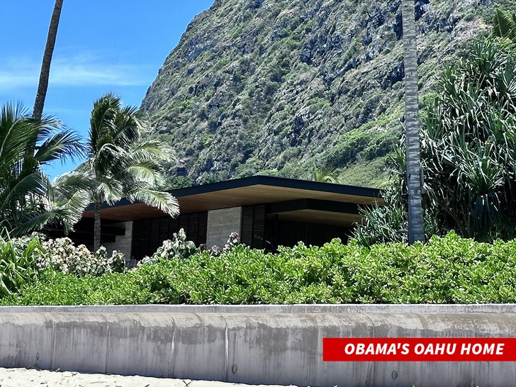 50aaa1d456f74df7b43302ba5f60ddb0_md barack obama oahu waimanalo home bg 1