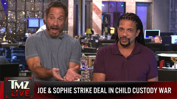 52978042dbc54d599e23fc8a90b2aa9d_md 101023_tmz_live_joe_sophie_kal