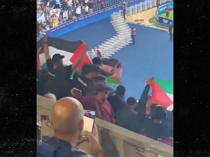 5333f7bd0258491f93d8c5e0363a52fc_md 072924-soccer-hitler-primary-3