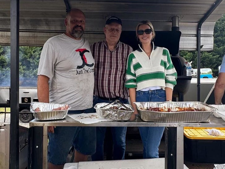 53c48055d6dc498395553e67598b649b_md Ivanka Trump Gives Back To North Carolina Hurricane Victims