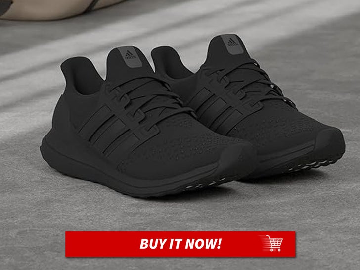 554ad1efd30f42079da15f2a984e0cd3_md Adidas-Mens-Ultraboost-Shoe-MAIN