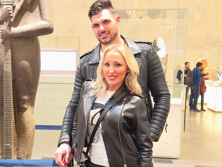 55dab41b27d44a54905edfb929dec88f_md Mary Bonnet & Romain Bonnet Together