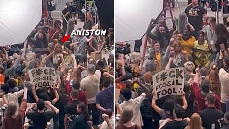 072924_jennifer_aniston_kal