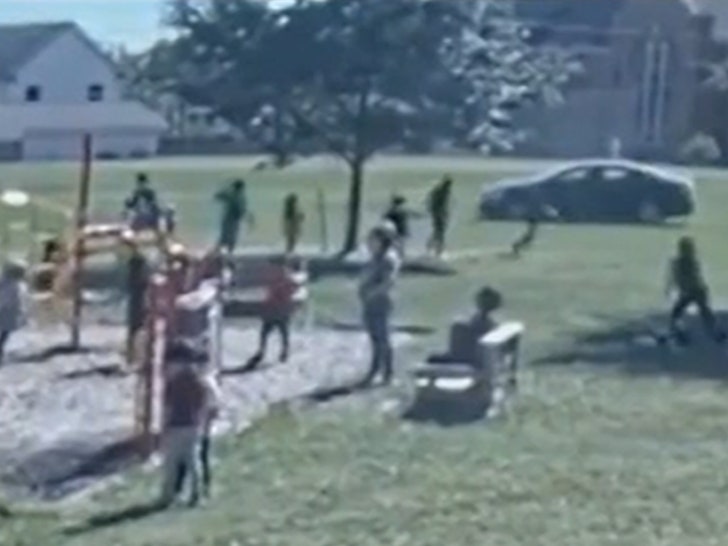 5798a3e298034824bbe9fb2816a36c79_md 100524-car-playground-primary-3