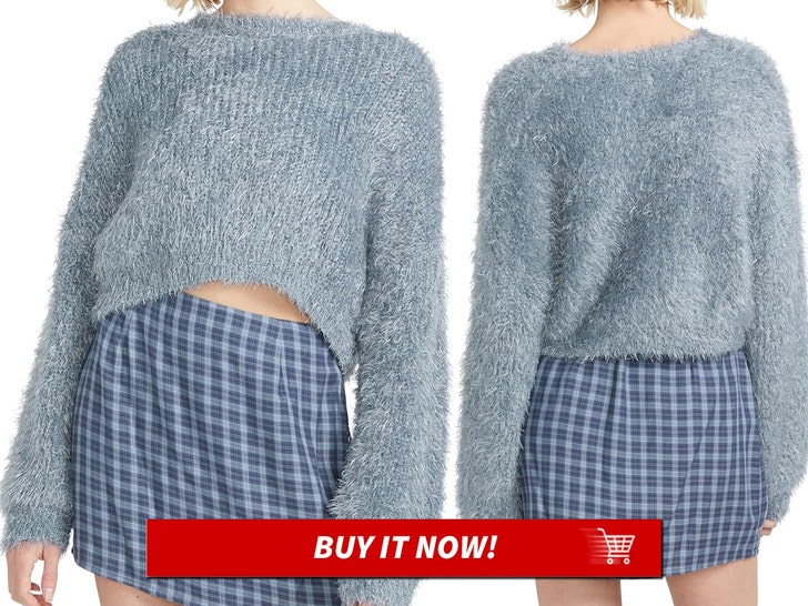 582161d119084d3a8e7afdbc8e511bdf_md Volcom Women's Yassified Cropped Crew Neck Furry Knit Sweater