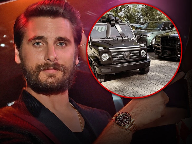 586640c699dc414da153083df311713d_md Scott disick buys cars getty insta 1