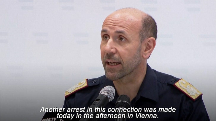 5989ccd55ab444b4aeb5329369756d13_md-1 080724-taylor-swift-police-presser-kal