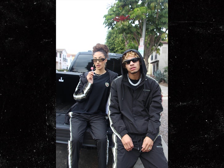 599ed7c15f3346928e88acb1868c6ff9_md Scottie Pippen clothing brand 3