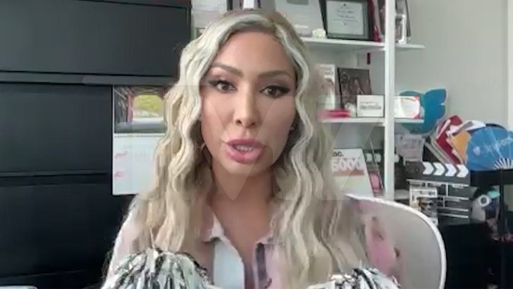 59afb22f6bbe464d98a5589e5078acad_md 110824_farrah_abraham_roe_kal