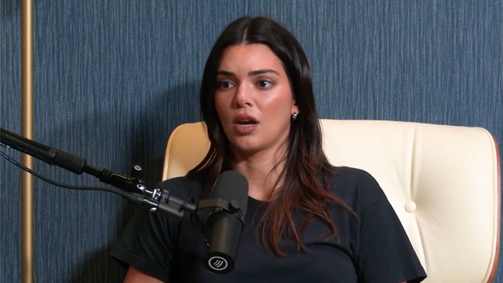 5a46a603f34c4a4aa7174346f9f49ff9_md 080124_kendall_jenner_kal