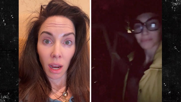 5bd94c9992f0492d9412fd1de4c0c1bc_md 011025_whitney_cummings_kal