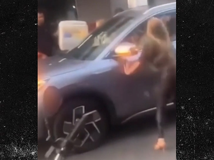 5dabcc0ad56d4f0cad6c7113aed1e8e8_md 092024_wife_catches_husband-sg1