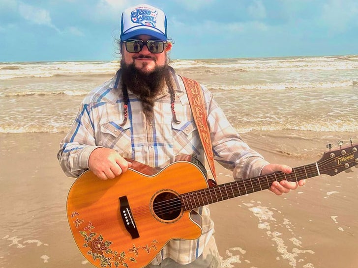 5e612345f29b4b198df1856691c2f556_md 1115 Sundance Head instagram 4