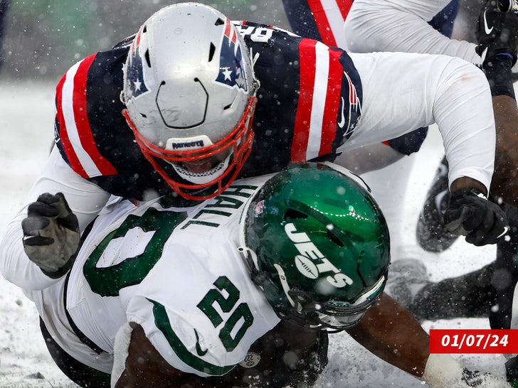 61d7df67951644f58bf23c419fb316a3_md Christian Barmore