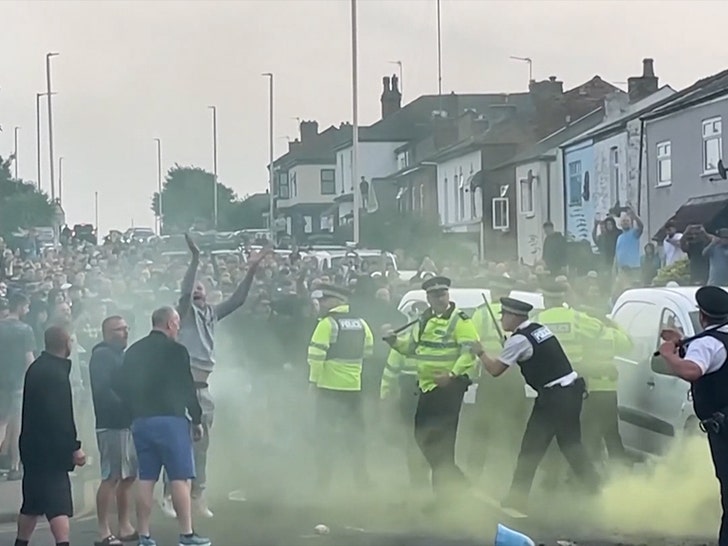 073024-protestors-uk-taylor-swift-3