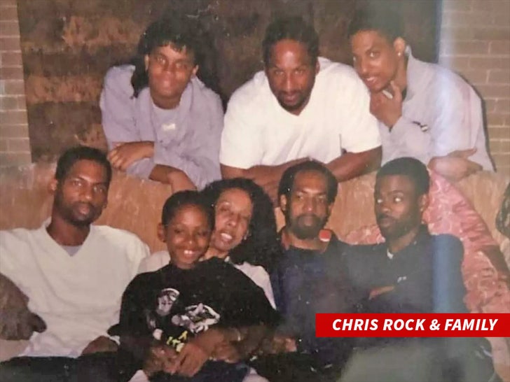 62ee8a03f2374068bed5f5984a91903c_md chris rock with siblings family sub instagram therealkennyrock