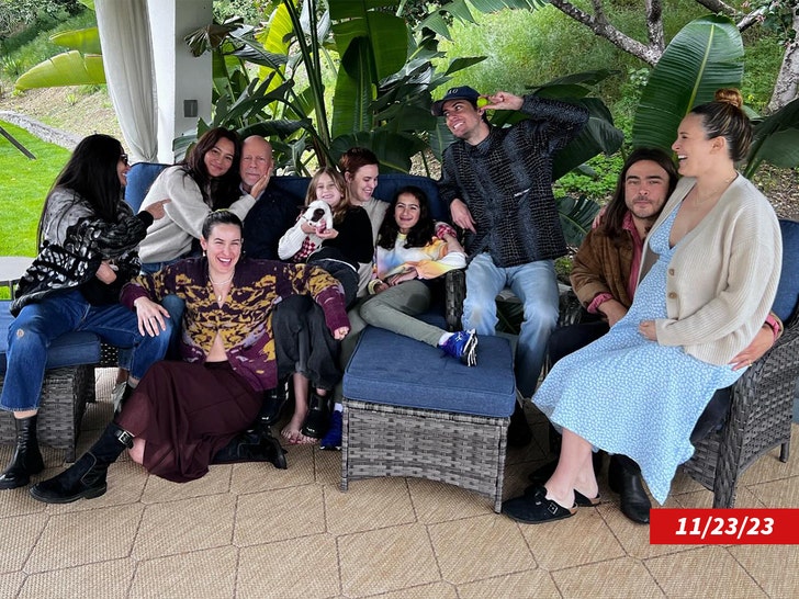 bruce willis and family insta 2