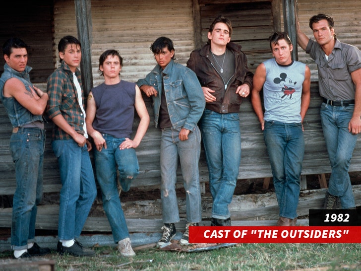 645b6d03c9824be0a6b47a0ec290683b_md rob lowe the outsiders getty 1
