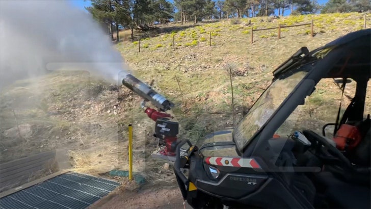 64c7f6cd3be34bb5bc1e308a10f74914_md 012325_jet_la_fires-kal