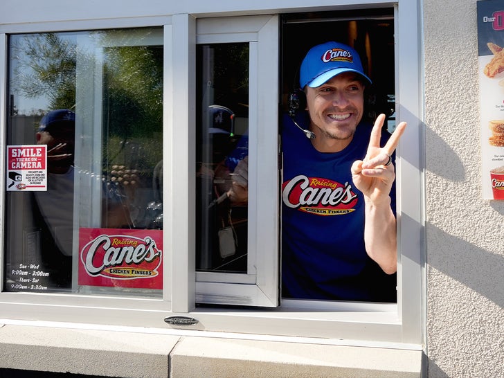 65e877617a0746c6beef7ca3e4600a21_md World Series Champ Kike Hernandez at Raising Cane's