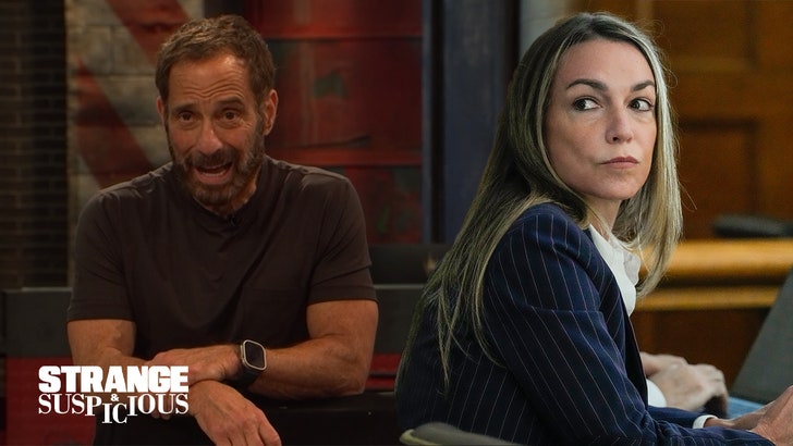 670ea907c48149dc99812e22759ccb6e_md strange_and_suspicious_karen_read_kal