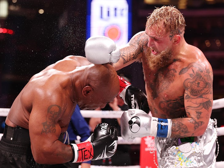 6a6d1058f3af41b8be1439577452fe6f_md 1115 mike tyson jake paul getty 6