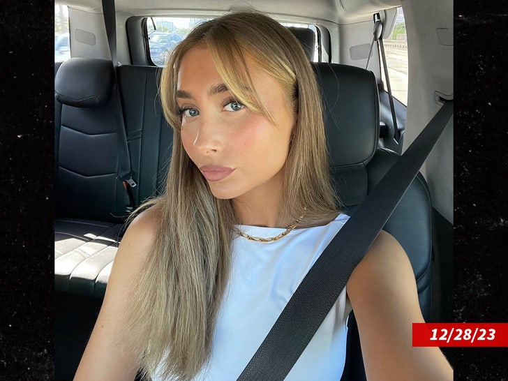 6b5e11ada229495580b8d5333d5c86da_md lillian lily phillips sub instagram