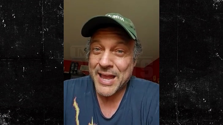 073024-devon-larratt-jason-kelce-kal-v2