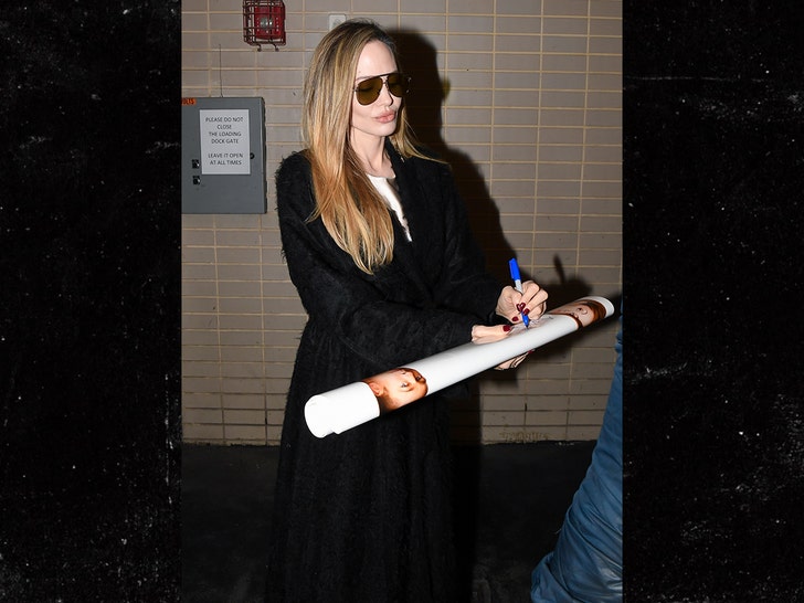 6be949bce1194883820c3e6de856ad0c_md angelina jolie getty 1