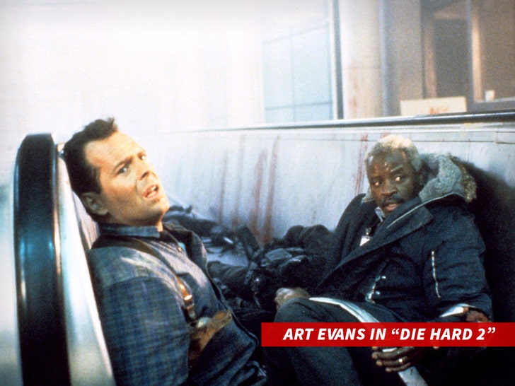 6e4ac1c99c714317a85daaa300a11a2d_md art evans die hard 2 bruce willis