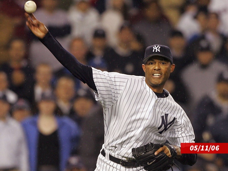6e7a16b204b546949f7918dece133215_md Mariano Rivera yankees