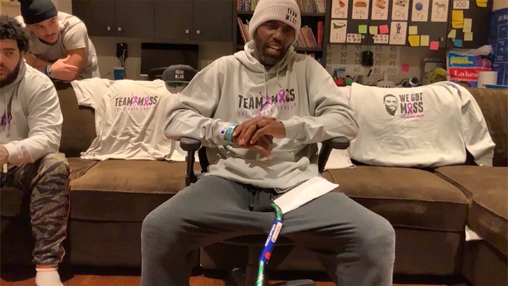 71fab02c1b6542d9811c6b3979dd0352_md 121324-randy-moss-kal